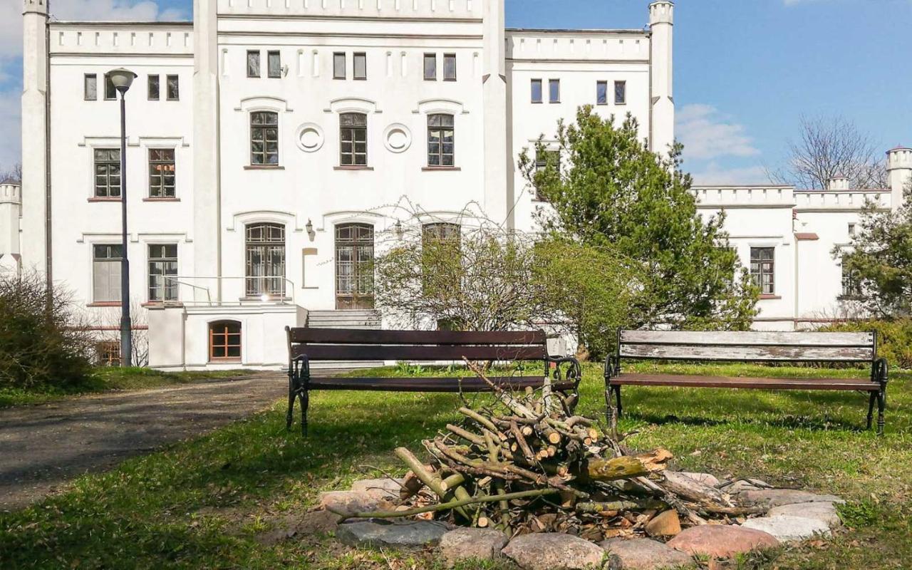 Palac Baloszyce Susz Kültér fotó